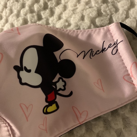Mickey and Minnie Mouse face mask - Picture 3 of 4